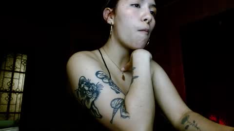 Snapshot of leonelablues chatting on October 9, 3:34 am leonela online show from October 9, 3:34 am