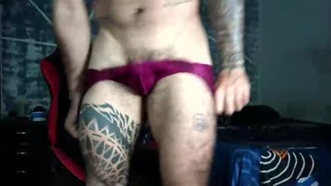 Snapshot of leonidas_k18 chatting on October 10, 2:06 am ANDRES online show from October 10, 2:06 am