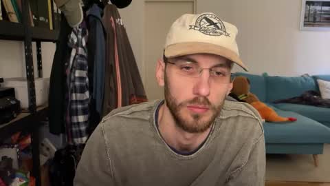 Leon online show from February 19, 3:22 pm