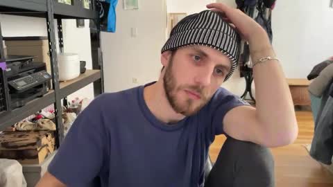 Leon online show from February 17, 3:00 pm