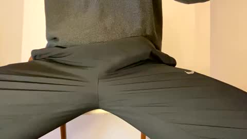 leo online show from February 4, 4:08 pm