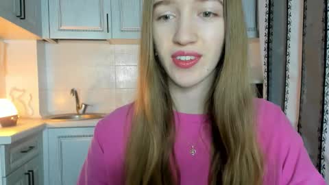  LESLIE   online show from November 28, 5:15 am