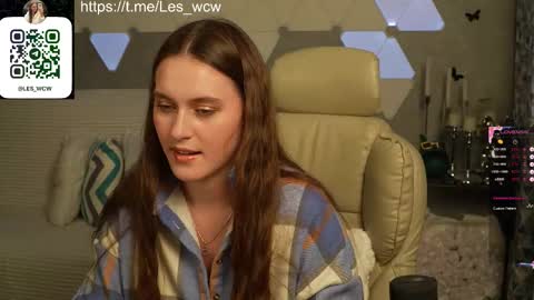 LeslieKorfs online show from October 24, 8:31 pm