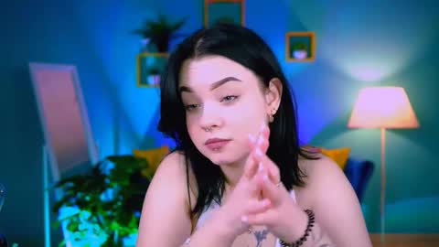 LeslieRowe online show from December 3, 6:08 pm