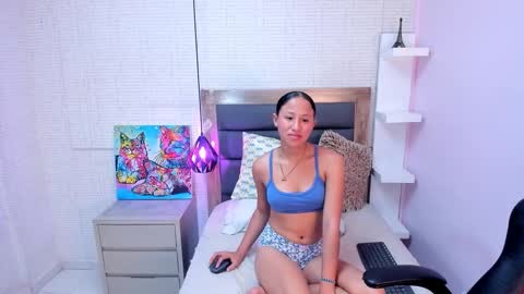   online show from February 6, 9:06 pm