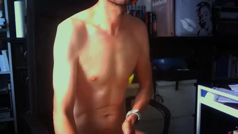 Vampiro Diurno online show from September 14, 4:30 pm