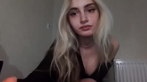 lesyawhite online show from December 1, 5:33 pm