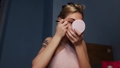 lesyawhite online show from November 17, 12:19 pm