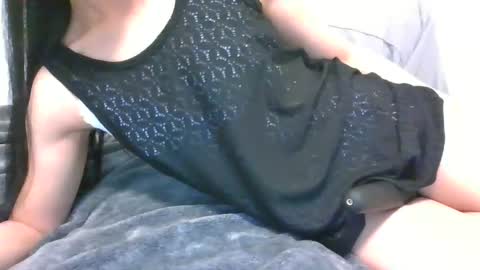 Snapshot of lets_play143 chatting on September 19, 5:00 am lets_play143 online show from September 19, 5:00 am