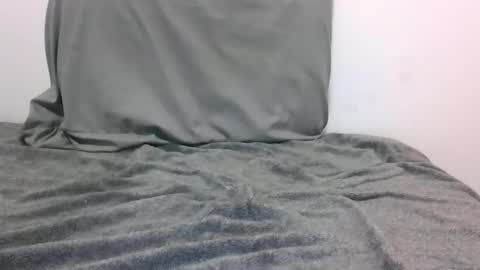 lets_play143 online show from April 11, 6:40 am