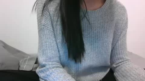 Snapshot of lets_play143 chatting on February 7, 9:05 am lets_play143 online show from February 7, 9:05 am