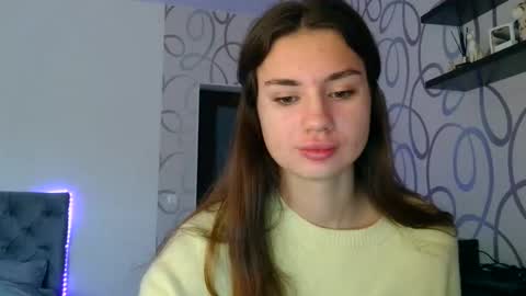 Emily online show from November 10, 6:49 am