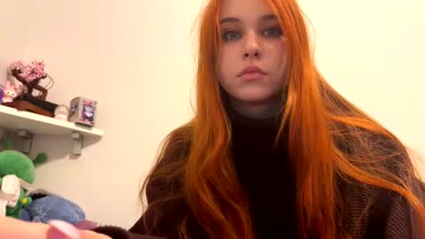 Lola online show from March 3, 7:43 pm