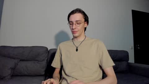 Snapshot of levilys chatting on January 17, 5:00 am Next Stream 02122024 2000 UTC0 online show from January 17, 5:00 am