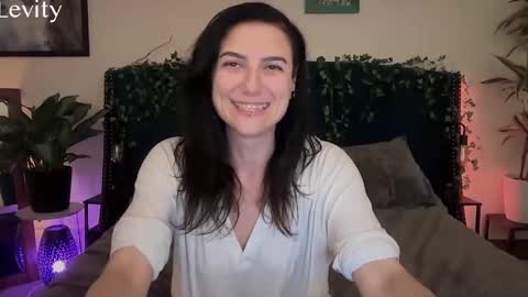 Snapshot of levity_opossum chatting on September 12, 2:57 am Levity online show from September 12, 2:57 am
