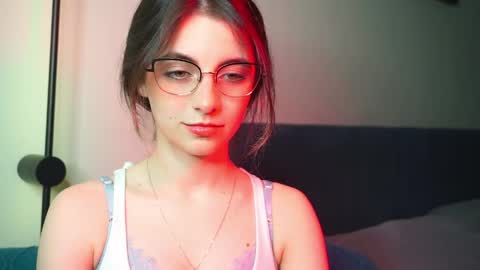 Lexia online show from May 9, 6:25 pm