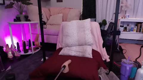 Snapshot of lexibby69 chatting on September 17, 10:52 am Lexi Smith online show from September 17, 10:52 am