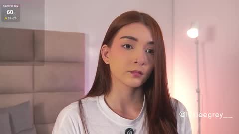 Lexie  online show from January 7, 11:59 am