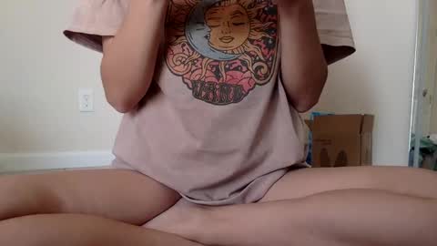 Alexia L. online show from November 18, 5:16 pm