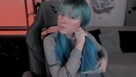 Snapshot of lexiwenford chatting on October 7, 3:02 am Lexi Wenford NO NUDE GODDESS online show from October 7, 3:02 am