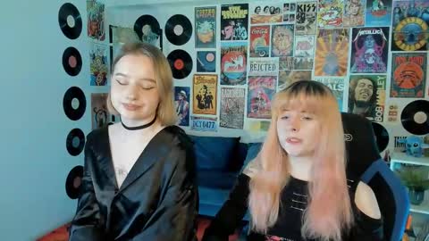 Snapshot of lexiwenford chatting on February 28, 9:15 am Lexi Wenford NO NUDE GODDESS online show from February 28, 9:15 am