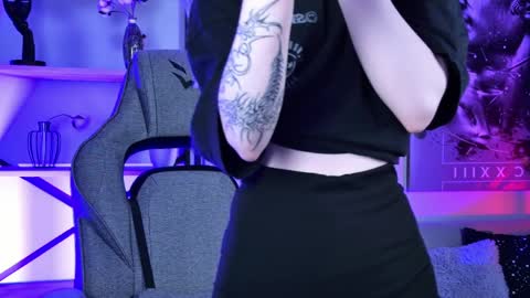 Lexi Wenford NO NUDE GODDESS online show from April 7, 6:15 am