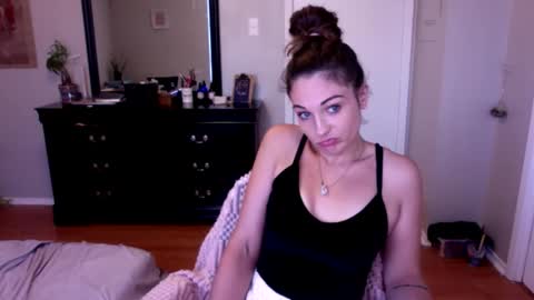 Snapshot of lexwyoex chatting on October 1, 4:28 pm lexwyoex online show from October 1, 4:28 pm