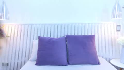 Snapshot of lexxi_gb chatting on October 16, 4:23 am lexxi_gb online show from October 16, 4:23 am