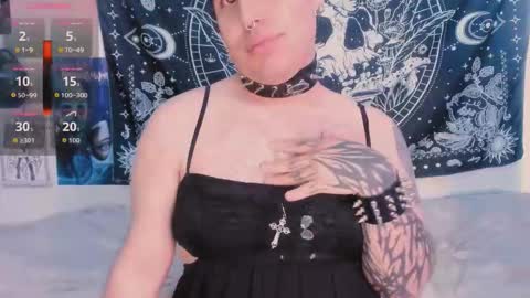 Snapshot of lexxxx_2 chatting on October 14, 8:23 pm LEXXY online show from October 14, 8:23 pm