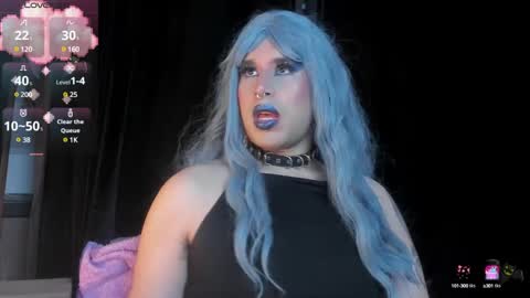 Snapshot of lexxxx_2 chatting on December 12, 8:43 pm LEXXY online show from December 12, 8:43 pm