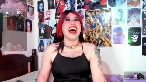 Snapshot of lexxxx_2 chatting on December 18, 8:36 pm LEXXY online show from December 18, 8:36 pm
