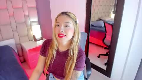 Snapshot of lexxybunny_ chatting on September 24, 11:39 am Lexy online show from September 24, 11:39 am