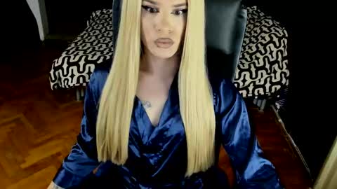 Snapshot of lexxymiss chatting on October 4, 4:27 pm eva lexy you may call me Miss online show from October 4, 4:27 pm