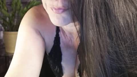 lexywetrain online show from December 3, 4:02 am