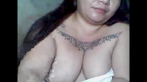 lhiannash33 online show from November 27, 11:56 pm