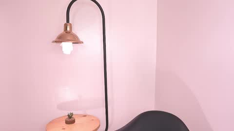 liaa online show from April 21, 12:03 am