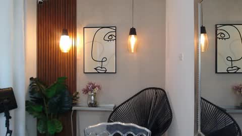 LIA online show from April 10, 6:45 pm