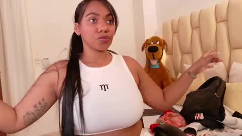 lia_mariana online show from September 22, 2:37 am