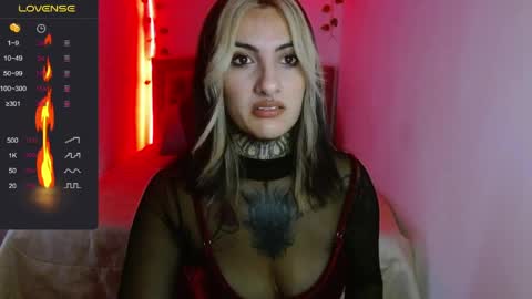 lia spicy   ig online show from March 30, 2:39 pm