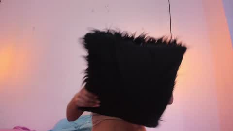 Lia online show from December 17, 1:07 am