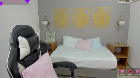 Snapshot of lia_sexx19 chatting on February 26, 9:22 am Lia online show from February 26, 9:22 am