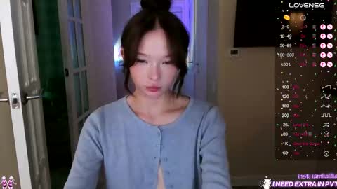 lialilia online show from October 20, 2:33 pm