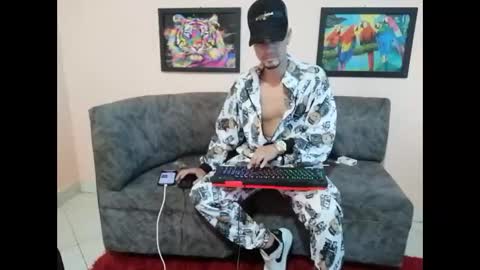 Andres online show from September 18, 9:52 pm