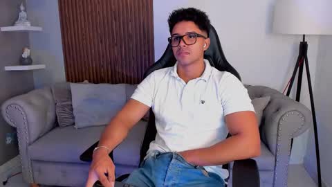 Liam Collins online show from September 20, 11:57 am