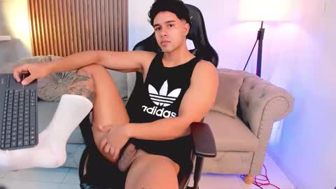 Liam Collins online show from November 15, 12:07 pm