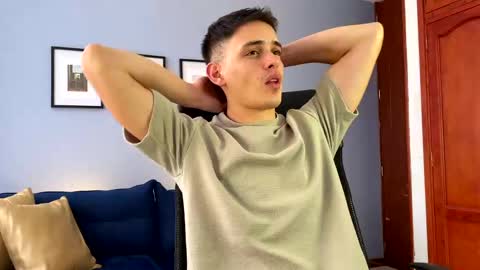 Liam online show from March 4, 3:26 pm