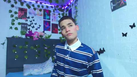 Snapshot of liam_honey18 chatting on September 27, 12:25 pm liam_honey18 online show from September 27, 12:25 pm