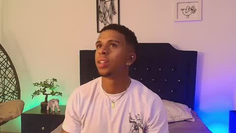 Snapshot of liam_morocho chatting on October 20, 4:17 am LIAM online show from October 20, 4:17 am