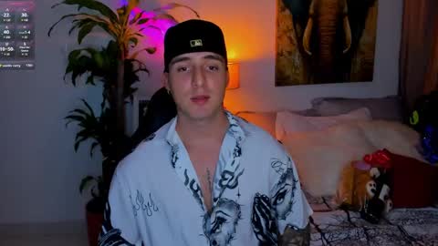 Snapshot of liam_oficial chatting on February 15, 5:30 am liam online show from February 15, 5:30 am