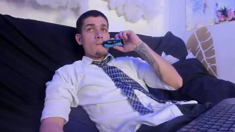 Liam online show from March 19, 8:58 pm